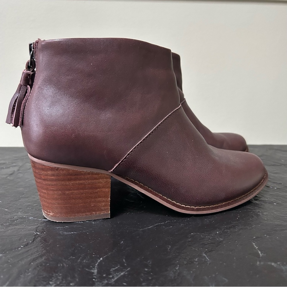 Toms Carpe Diem Leila Ankle Bootie Shoes Burgundy Womens sz 8